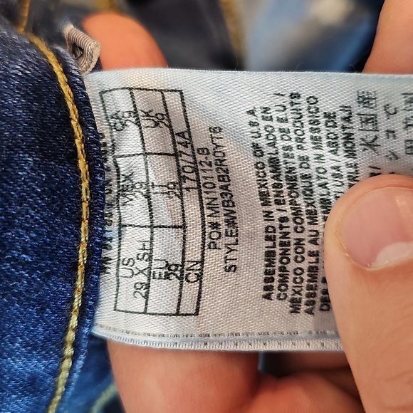 Guess Women's 30x29 Low Rise Skinny Jeans - Distressed Blue - Picture 7 of 8